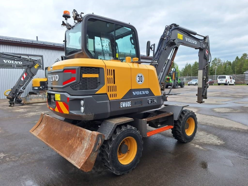 Volvo EW60E VÄHÄN AJETTU - Mobiele graafmachine: afbeelding 4 Volvo EW60E VÄHÄN AJETTU - Mobiele graafmachine: afbeelding 4