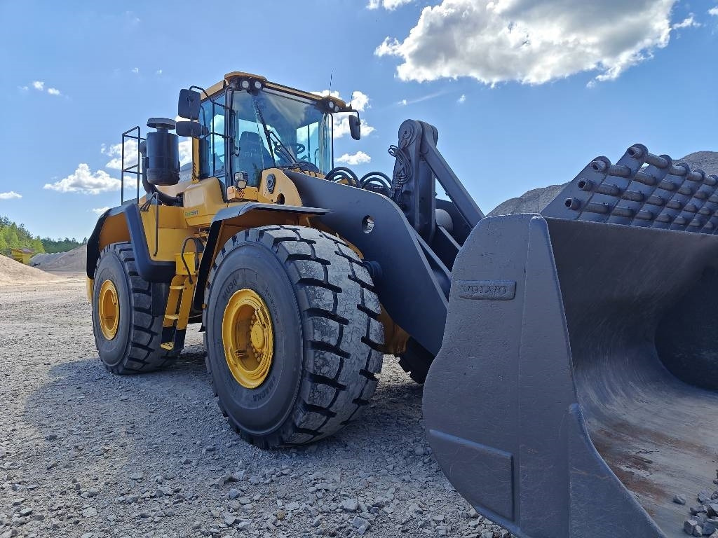 Volvo L220H MYYTY!!SOLD!! - Wiellader: afbeelding 4 Volvo L220H MYYTY!!SOLD!! - Wiellader: afbeelding 4