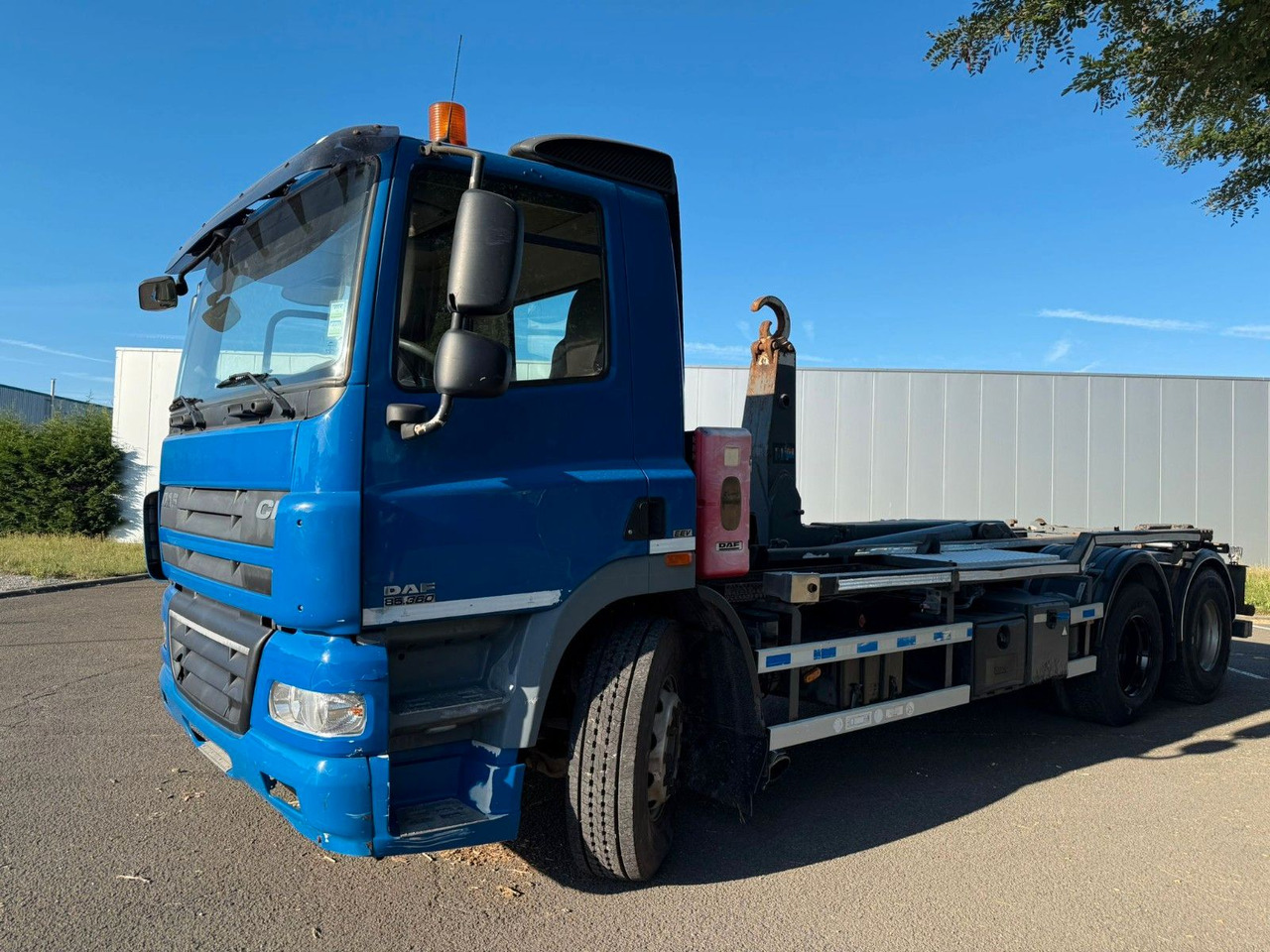 DAF CF85.360. Klima. E5. VDL. Tempomat - Haakarmsysteem vrachtwagen: afbeelding 5 DAF CF85.360. Klima. E5. VDL. Tempomat - Haakarmsysteem vrachtwagen: afbeelding 5