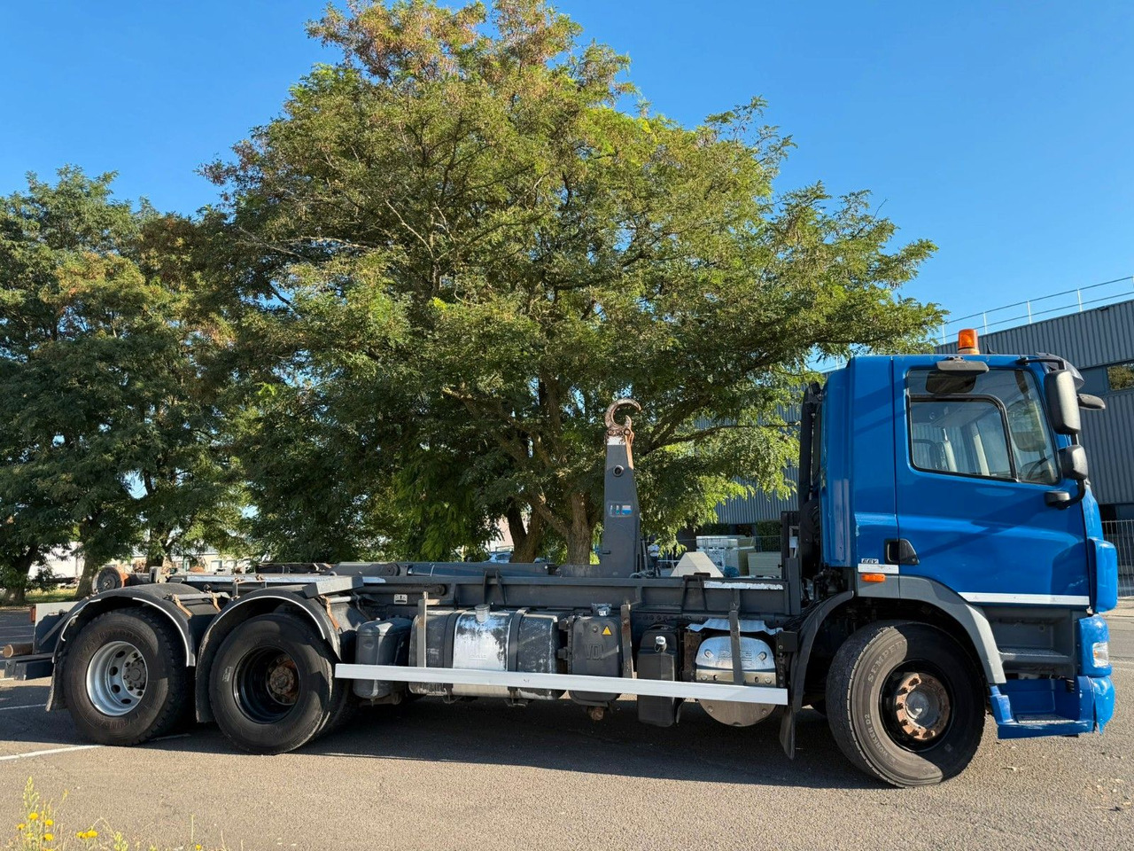 DAF CF85.360. Klima. E5. VDL. Tempomat - Haakarmsysteem vrachtwagen: afbeelding 2 DAF CF85.360. Klima. E5. VDL. Tempomat - Haakarmsysteem vrachtwagen: afbeelding 2
