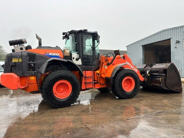 Hitachi ZW220-6. Hochkippschaufel. Wage. - Wiellader: afbeelding 1 Hitachi ZW220-6. Hochkippschaufel. Wage. - Wiellader: afbeelding 1