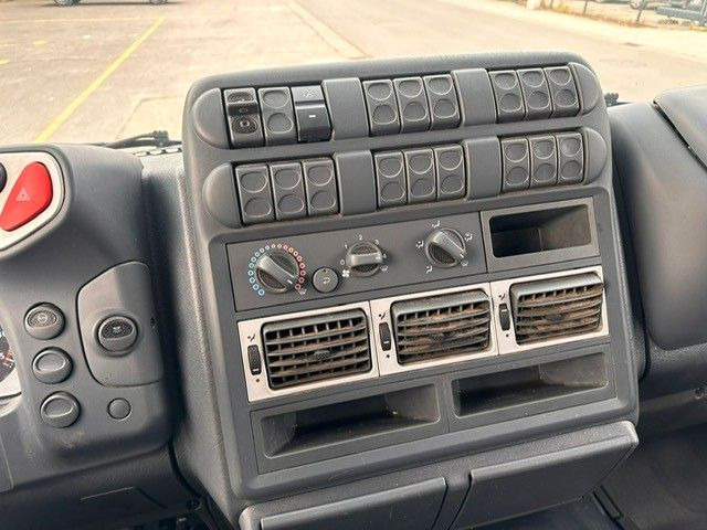 Vrachtwagen met open laadbak Iveco Eurocargo 100E17. 130.000km! Iveco Eurocargo 100E17. 130.000km!: afbeelding 11