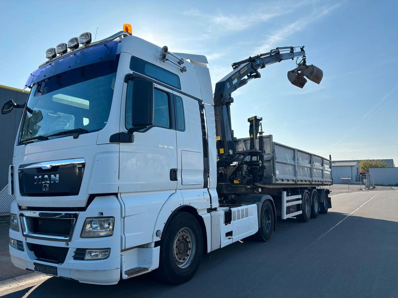 MAN TGX 18.540. Kipper + Kran PK20002. - Kraanwagen: afbeelding 2 MAN TGX 18.540. Kipper + Kran PK20002. - Kraanwagen: afbeelding 2