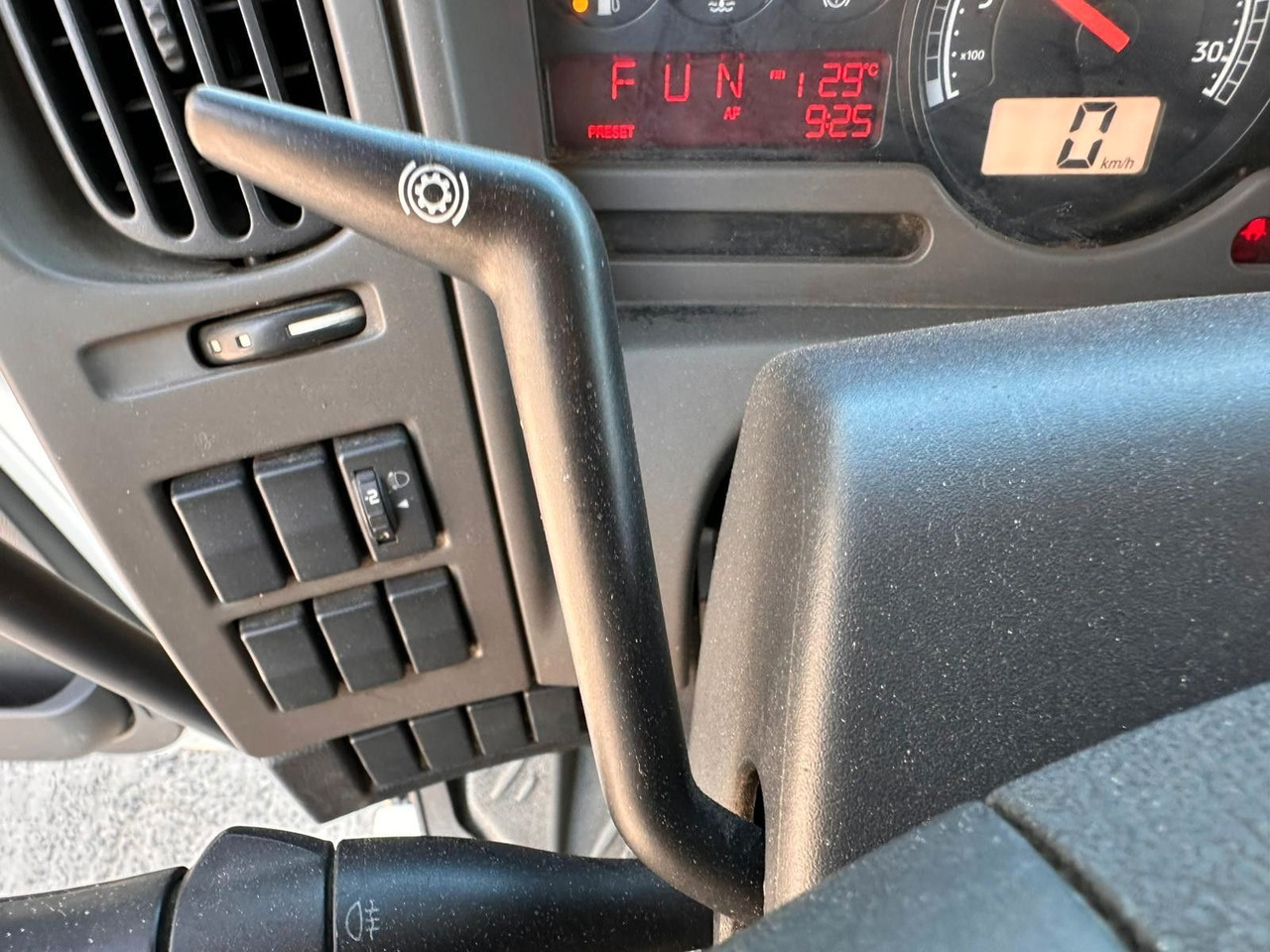 Schuifzeilen vrachtwagen Renault Midlum dXi220-12. Klima.: afbeelding 16