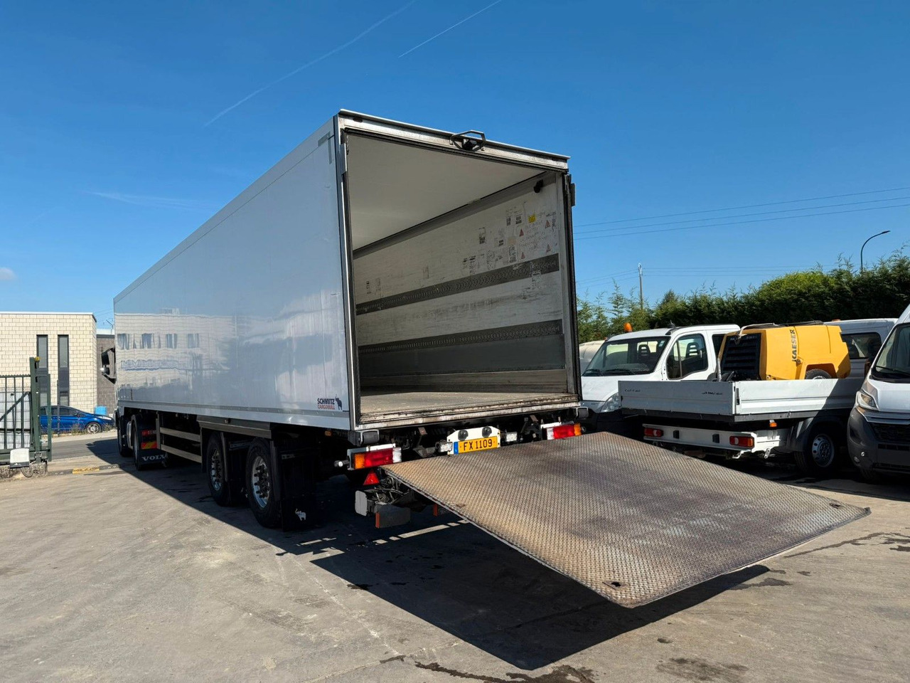 Schmitz Cargobull SKO 20. Dhollandia Lift. 2 Achsen. - Gesloten oplegger: afbeelding 4 Schmitz Cargobull SKO 20. Dhollandia Lift. 2 Achsen. - Gesloten oplegger: afbeelding 4