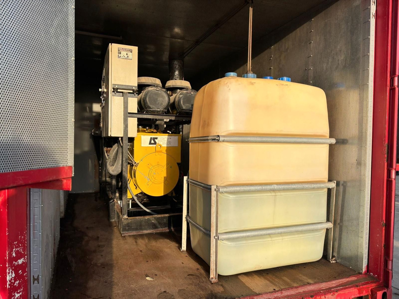 Sommer 400kVa Generator. Motor MAN V8. 370h! - Industrie generator: afbeelding 4 Sommer 400kVa Generator. Motor MAN V8. 370h! - Industrie generator: afbeelding 4