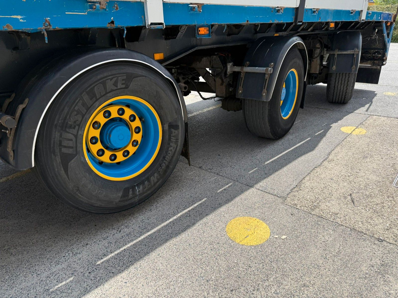 Vogelzang. Kran HIAB R165 roto. TUV 10/2025 - Open bak met boorden oplegger: afbeelding 4 Vogelzang. Kran HIAB R165 roto. TUV 10/2025 - Open bak met boorden oplegger: afbeelding 4