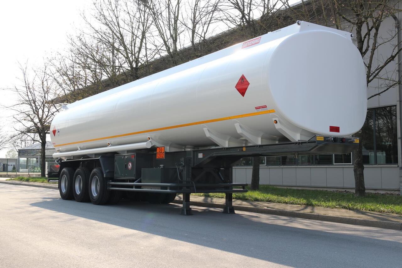 Sievering 45000 LITRES ADR SEMI REMORQUE CITERNE DE CARBURANT - Tankoplegger: afbeelding 1 Sievering 45000 LITRES ADR SEMI REMORQUE CITERNE DE CARBURANT - Tankoplegger: afbeelding 1