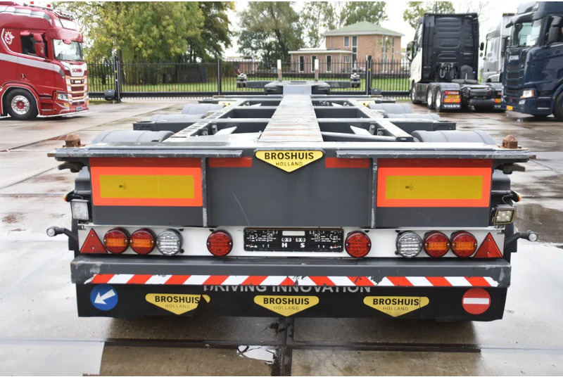 Broshuis 3UCC-39/45 MFCC - SAF AXLES - 2 x EXTENDABLE - DISC BRAKES - LIKE NEW ! - Containertransporter/ Wissellaadbak oplegger: afbeelding 3 Broshuis 3UCC-39/45 MFCC - SAF AXLES - 2 x EXTENDABLE - DISC BRAKES - LIKE NEW ! - Containertransporter/ Wissellaadbak oplegger: afbeelding 3