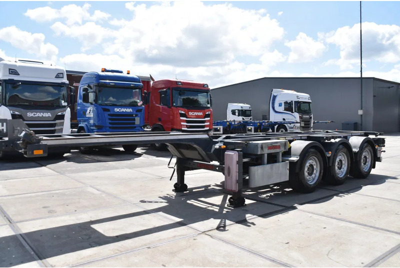Renders HASTRAILER FCC - ALL CONNECTIONS - LIFT AXLE - 2 x EXTENDABLE - SAF AXLES - DISC BRAKES - EXCELLENT CONDITION - - Containertransporter/ Wissellaadbak oplegger: afbeelding 5 Renders HASTRAILER FCC - ALL CONNECTIONS - LIFT AXLE - 2 x EXTENDABLE - SAF AXLES - DISC BRAKES - EXCELLENT CONDITION - - Containertransporter/ Wissellaadbak oplegger: afbeelding 5