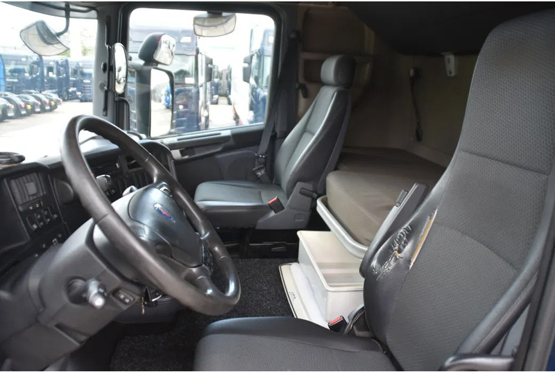 Scania R450 HL 6x2 + THERMO KING TS-300 - RETARDER - WHEELBASE: 510 CM - AIRCO - - Koelwagen vrachtwagen: afbeelding 5 Scania R450 HL 6x2 + THERMO KING TS-300 - RETARDER - WHEELBASE: 510 CM - AIRCO - - Koelwagen vrachtwagen: afbeelding 5