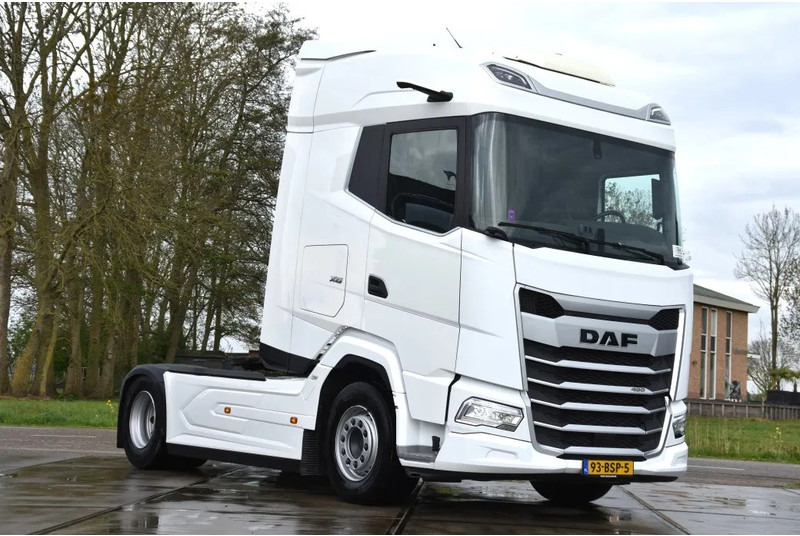 DAF XG 480 4x2 - 230 TKM - CAMERA SYSTEM - PARK. AIRCO - 2 x FUEL TANKS - APPLE CARPLAY/ANDROID - LED LIGHTS - TOP CONDITION - - Trekker: afbeelding 1 DAF XG 480 4x2 - 230 TKM - CAMERA SYSTEM - PARK. AIRCO - 2 x FUEL TANKS - APPLE CARPLAY/ANDROID - LED LIGHTS - TOP CONDITION - - Trekker: afbeelding 1