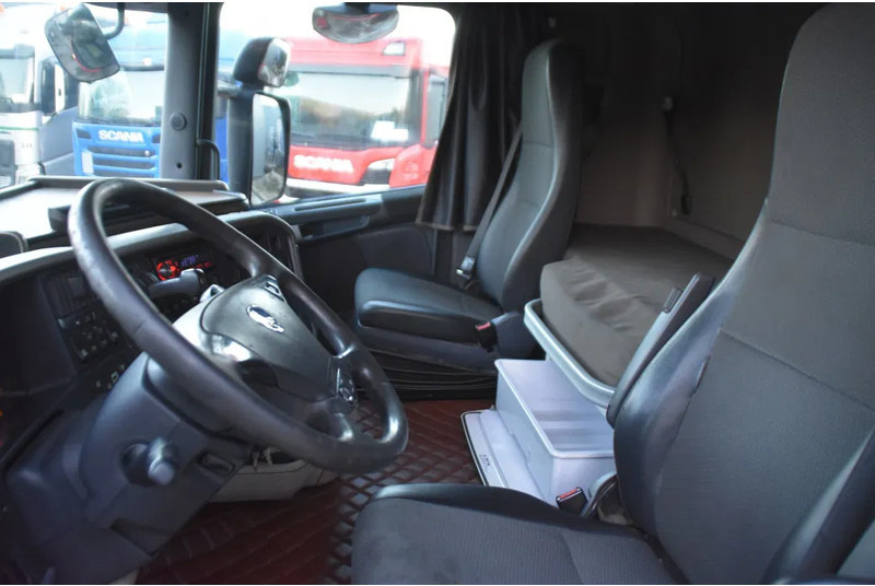 Scania R450 HL 6x2/4 - SCR ONLY - EURO 6 - 955 TKM - AIRCO - CAB HEATER - 2 x FUEL TANKS - SPECIAL EXHAUST PIPES - - Trekker: afbeelding 5 Scania R450 HL 6x2/4 - SCR ONLY - EURO 6 - 955 TKM - AIRCO - CAB HEATER - 2 x FUEL TANKS - SPECIAL EXHAUST PIPES - - Trekker: afbeelding 5