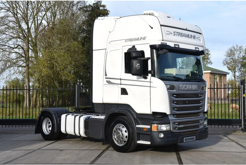 Scania R450 TL 4x2 - RETARDER - 815 TKM - PTO - PARK. AIRCO - NAVI - 2 x FUEL TANKS - GOOD CONDITION - - Trekker: afbeelding 1 Scania R450 TL 4x2 - RETARDER - 815 TKM - PTO - PARK. AIRCO - NAVI - 2 x FUEL TANKS - GOOD CONDITION - - Trekker: afbeelding 1