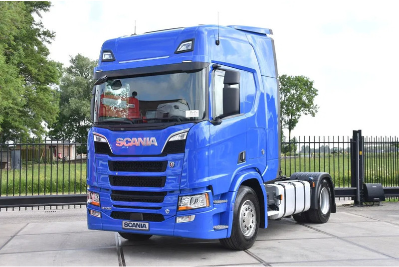Scania R530 V8 NGS 4x2 - ADR FL - RETARDER - 253 TKM - ACC - NAVI - PTO - DIFF. LOCK - EXCELLENT CONDITION - - Trekker: afbeelding 1 Scania R530 V8 NGS 4x2 - ADR FL - RETARDER - 253 TKM - ACC - NAVI - PTO - DIFF. LOCK - EXCELLENT CONDITION - - Trekker: afbeelding 1