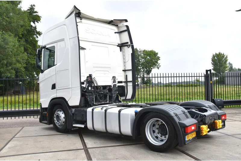 Scania S410 4x2EB MEGA 95 cm or 103 cm driving height - RETARDER - 822 TKM - FULL AIR - PARK. AIRCO - 2 x FUEL TANKS - TOP CONDITION - - Trekker: afbeelding 3 Scania S410 4x2EB MEGA 95 cm or 103 cm driving height - RETARDER - 822 TKM - FULL AIR - PARK. AIRCO - 2 x FUEL TANKS - TOP CONDITION - - Trekker: afbeelding 3