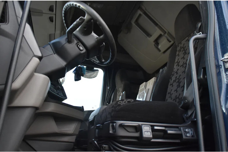 Scania S450 NGS 4x2NB - FULL AIR - 651 TKM - RETARDER - PARK. AIRCO - NAVI - 2 x FUEL TANKS - LED - - Trekker: afbeelding 4 Scania S450 NGS 4x2NB - FULL AIR - 651 TKM - RETARDER - PARK. AIRCO - NAVI - 2 x FUEL TANKS - LED - - Trekker: afbeelding 4