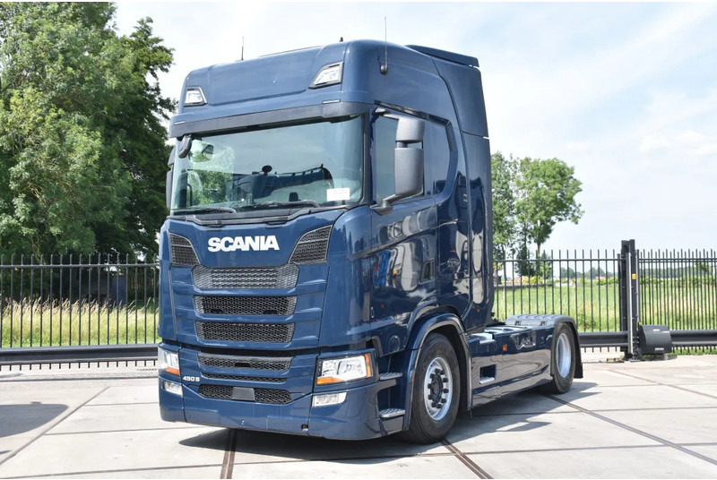 Scania S450 NGS 4x2NB - FULL AIR - 757 TKM - RETARDER - PARK. AIRCO - 2 x FUEL TANKS - TOP CONDITION - - Trekker: afbeelding 2 Scania S450 NGS 4x2NB - FULL AIR - 757 TKM - RETARDER - PARK. AIRCO - 2 x FUEL TANKS - TOP CONDITION - - Trekker: afbeelding 2
