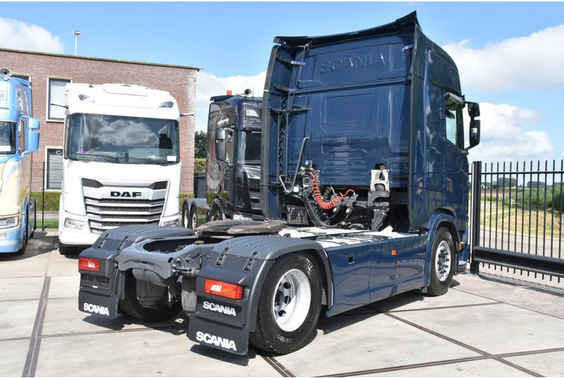 Scania S450 NGS 4x2NB - FULL AIR - 787 TKM - RETARDER - PARK. AIRCO - 2 x FUEL TANKS - TOP CONDITION - - Trekker: afbeelding 3 Scania S450 NGS 4x2NB - FULL AIR - 787 TKM - RETARDER - PARK. AIRCO - 2 x FUEL TANKS - TOP CONDITION - - Trekker: afbeelding 3