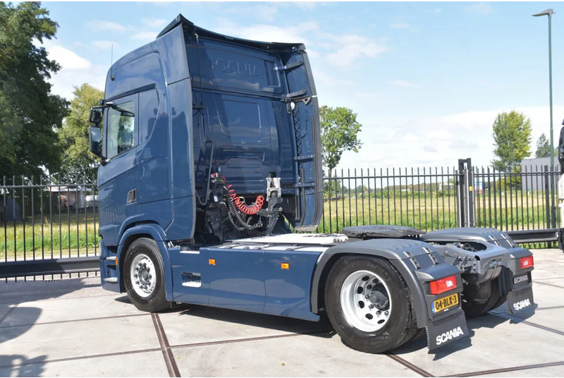 Scania S450 NGS 4x2NB - FULL AIR - RETARDER - ACC - AIRCO - 2 x FUEL TANKS - TOP CONDITION - - Trekker: afbeelding 3 Scania S450 NGS 4x2NB - FULL AIR - RETARDER - ACC - AIRCO - 2 x FUEL TANKS - TOP CONDITION - - Trekker: afbeelding 3