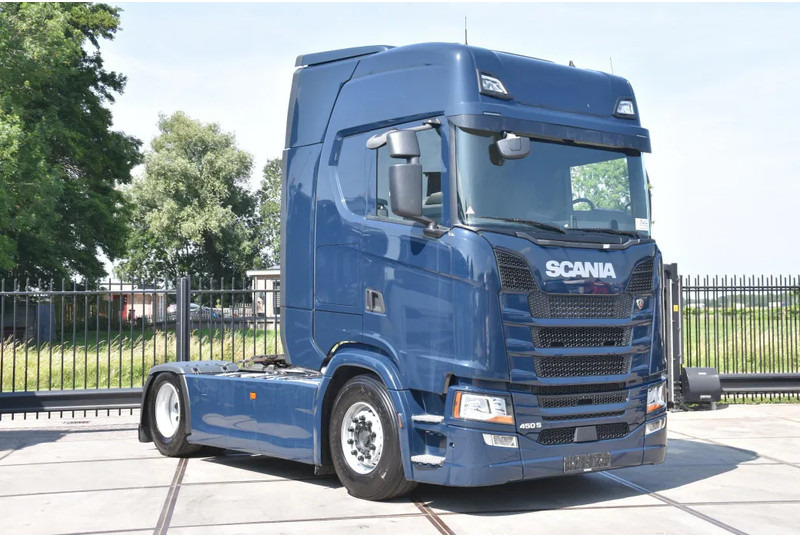 Scania S450 NGS 4x2NB - FULL AIR - RETARDER - ACC - PARK. AIRCO - 2 x FUEL TANKS - TOP CONDITION - - Trekker: afbeelding 1 Scania S450 NGS 4x2NB - FULL AIR - RETARDER - ACC - PARK. AIRCO - 2 x FUEL TANKS - TOP CONDITION - - Trekker: afbeelding 1