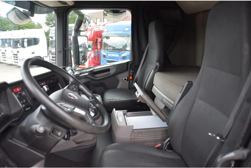 Scania S450 NGS 4x2NB - FULL AIR - RETARDER - ACC - PARK. AIRCO - 2 x FUEL TANKS - TOP CONDITION - - Trekker: afbeelding 5 Scania S450 NGS 4x2NB - FULL AIR - RETARDER - ACC - PARK. AIRCO - 2 x FUEL TANKS - TOP CONDITION - - Trekker: afbeelding 5