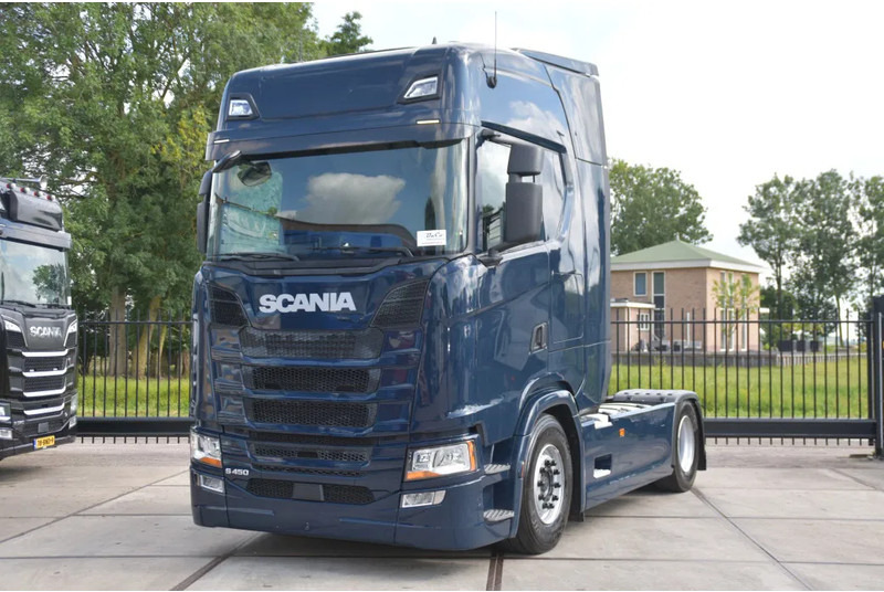 Scania S450 NGS 4x2NB - FULL AIR - RETARDER - ACC - PARK. AIRCO - 2 x FUEL TANKS - TOP CONDITION - - Trekker: afbeelding 2 Scania S450 NGS 4x2NB - FULL AIR - RETARDER - ACC - PARK. AIRCO - 2 x FUEL TANKS - TOP CONDITION - - Trekker: afbeelding 2