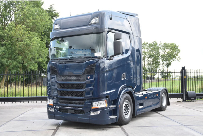 Scania S450 NGS 4x2NB - RETARDER - 662 TKM - FULL AIR - AIRCO - 2 x FUEL TANKS - TOP CONDITION - - Trekker: afbeelding 1 Scania S450 NGS 4x2NB - RETARDER - 662 TKM - FULL AIR - AIRCO - 2 x FUEL TANKS - TOP CONDITION - - Trekker: afbeelding 1