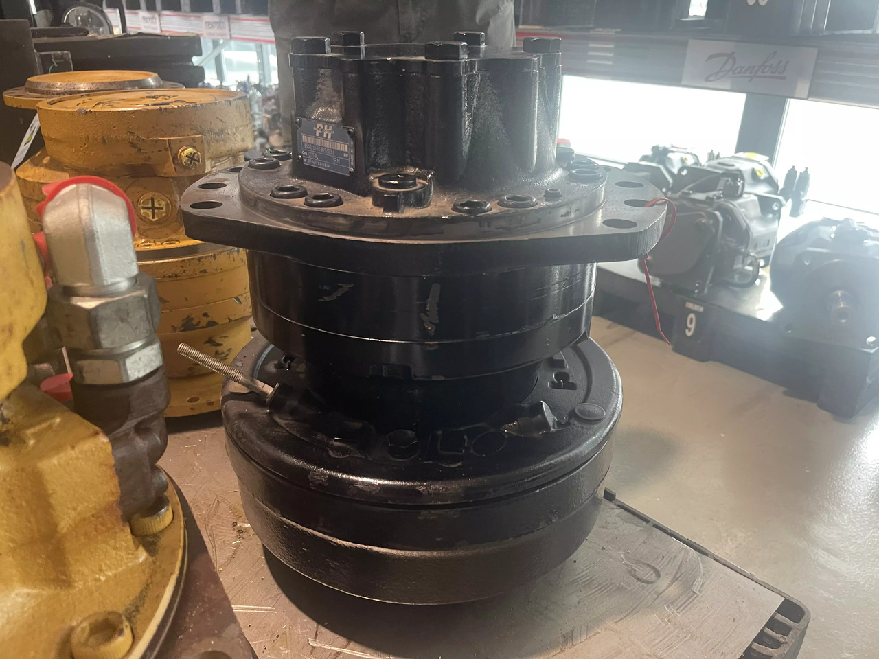 POCLAIN MS11-0-121-R11-1P22-5DEFJ - Hydromotor voor Bouwmachine: afbeelding 2 POCLAIN MS11-0-121-R11-1P22-5DEFJ - Hydromotor voor Bouwmachine: afbeelding 2