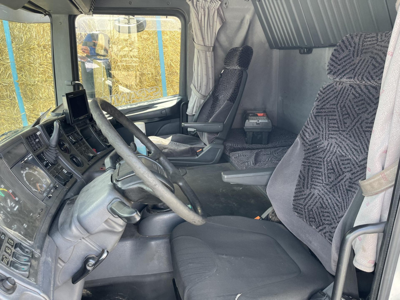 SCANIA R144 LA4X2NA 530 - Trekker: afbeelding 4 SCANIA R144 LA4X2NA 530 - Trekker: afbeelding 4