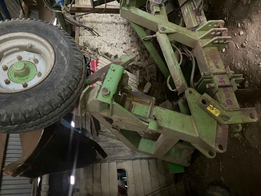 Dowdeswell Dowdeswell Triple Bed Ridger, Hydraulic folding - Oogstmachine toebehoor: afbeelding 1 Dowdeswell Dowdeswell Triple Bed Ridger, Hydraulic folding - Oogstmachine toebehoor: afbeelding 1