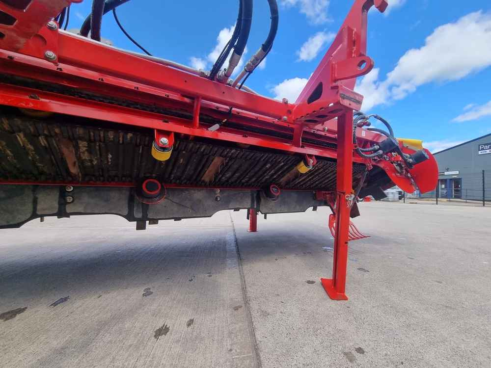 Grimme Grimme, HT 400, Front Mounted, 4 Row, Topper For Self-Propelled - Oogstmachine: afbeelding 4 Grimme Grimme, HT 400, Front Mounted, 4 Row, Topper For Self-Propelled - Oogstmachine: afbeelding 4