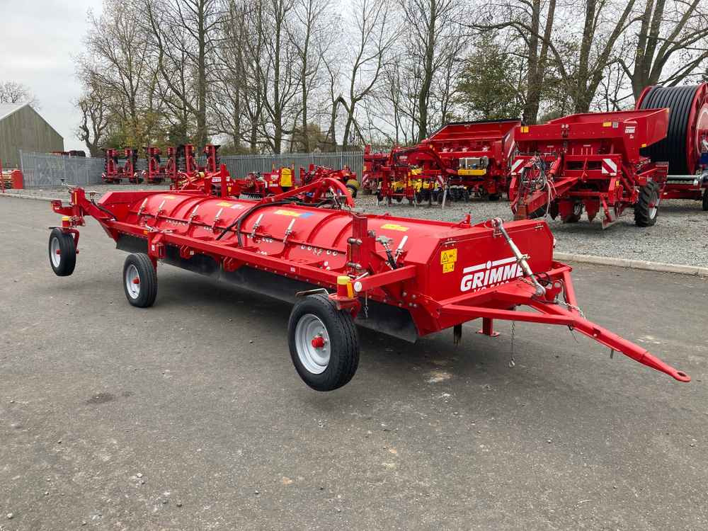 Grimme Grimme KS 5400 6 Row Potato Topper - Oogstmachine: afbeelding 1 Grimme Grimme KS 5400 6 Row Potato Topper - Oogstmachine: afbeelding 1