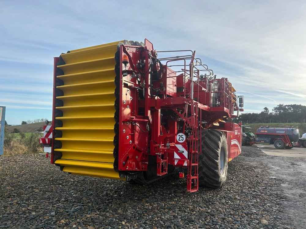 Grimme VARITRON 220 PLATINUM TT - Oogstmachine: afbeelding 3 Grimme VARITRON 220 PLATINUM TT - Oogstmachine: afbeelding 3