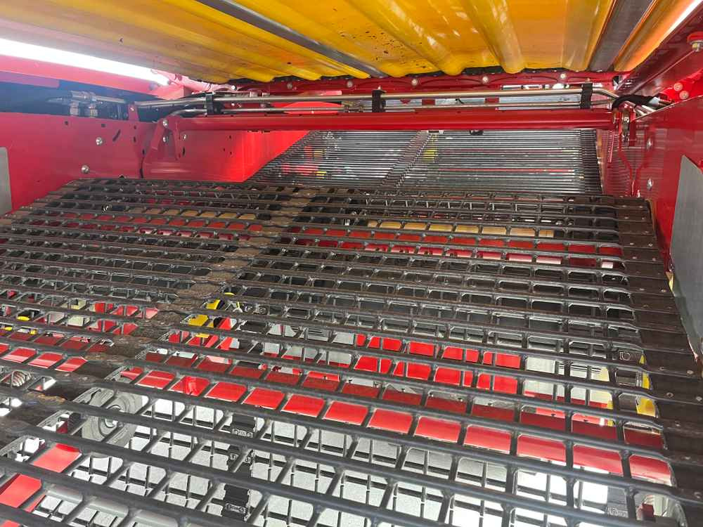 Grimme VARITRON 270 PLATINUM TT - Oogstmachine: afbeelding 4 Grimme VARITRON 270 PLATINUM TT - Oogstmachine: afbeelding 4