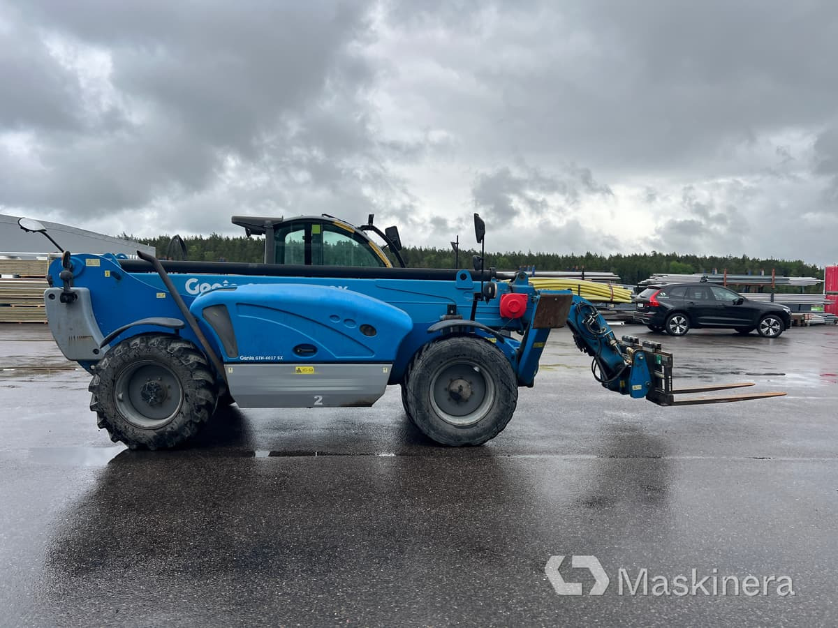Teleskoplastare Genie GTH 4017SX med tillbehör - Andere machine: afbeelding 5 Teleskoplastare Genie GTH 4017SX med tillbehör - Andere machine: afbeelding 5