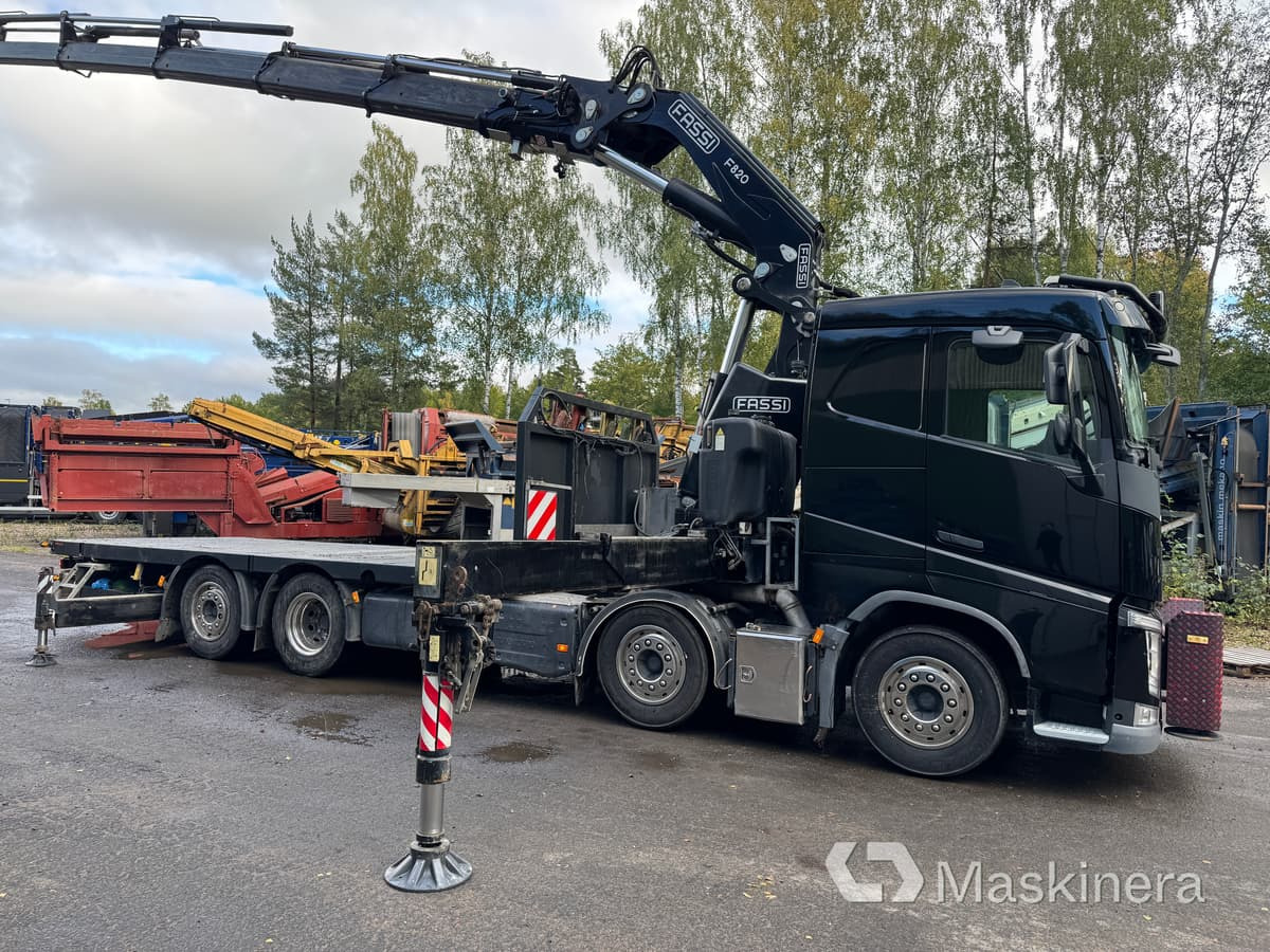 Bodbil Volvo FH 82F med Fassi F820 kran & jib - Vrachtwagen met open laadbak, Kraanwagen: afbeelding 4 Bodbil Volvo FH 82F med Fassi F820 kran & jib - Vrachtwagen met open laadbak, Kraanwagen: afbeelding 4
