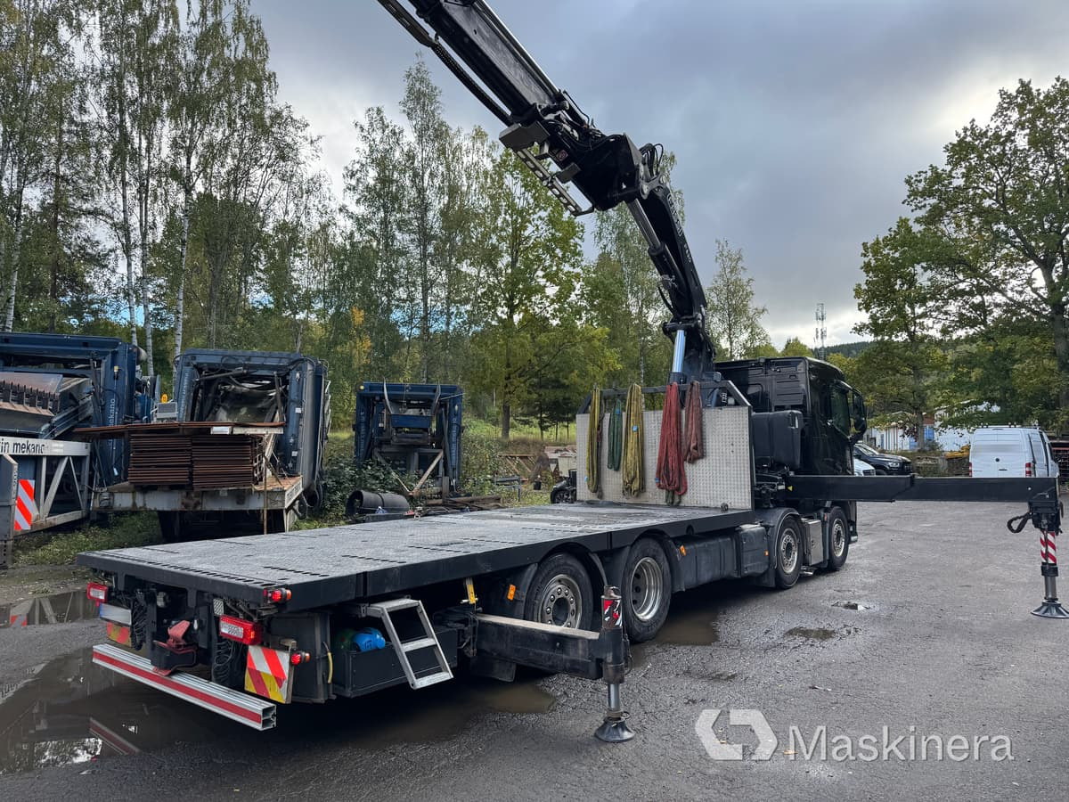 Bodbil Volvo FH 82F med Fassi F820 kran & jib - Vrachtwagen met open laadbak, Kraanwagen: afbeelding 5 Bodbil Volvo FH 82F med Fassi F820 kran & jib - Vrachtwagen met open laadbak, Kraanwagen: afbeelding 5