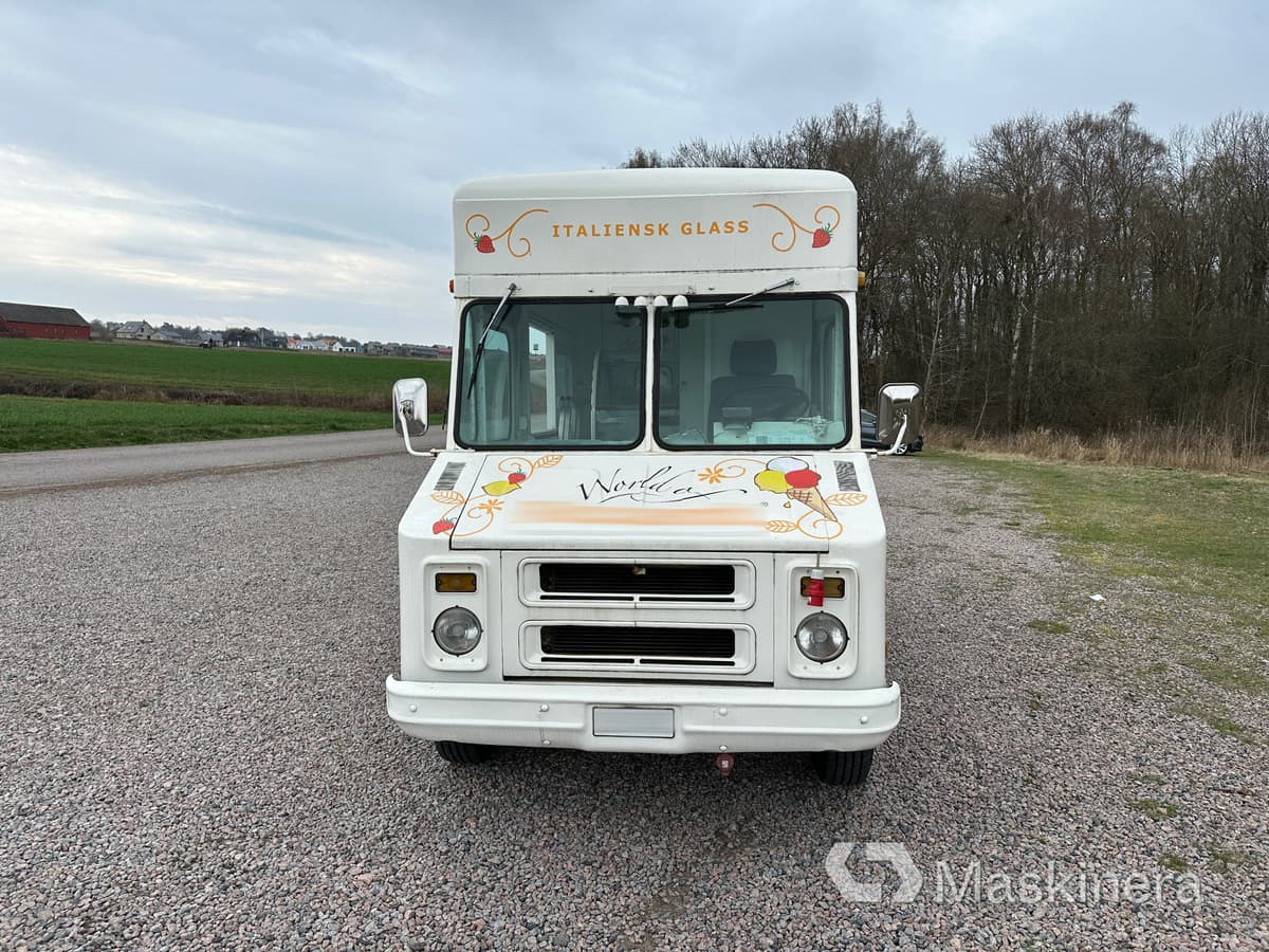 Foodtruck Chevrolet 1973 - Kleine bestelwagen: afbeelding 2 Foodtruck Chevrolet 1973 - Kleine bestelwagen: afbeelding 2
