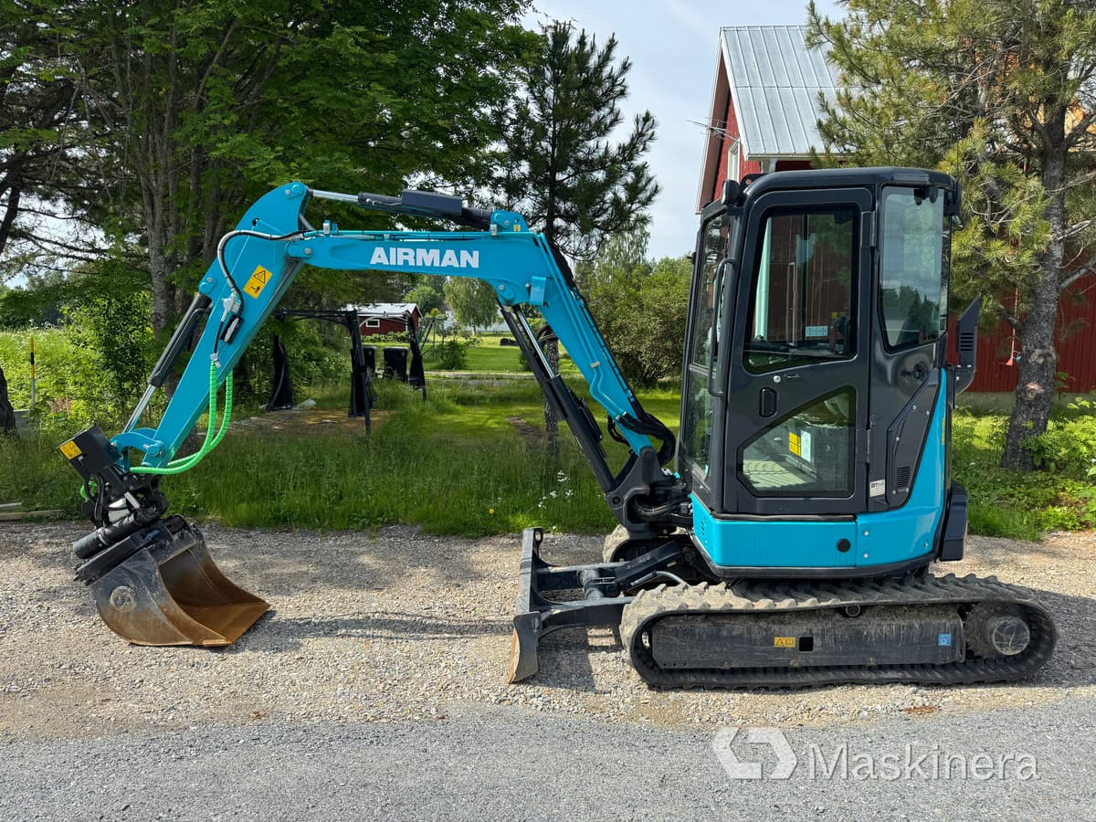 Grävmaskin Airman AX33u-7 med tillbehör - Rupsgraafmachine: afbeelding 2 Grävmaskin Airman AX33u-7 med tillbehör - Rupsgraafmachine: afbeelding 2