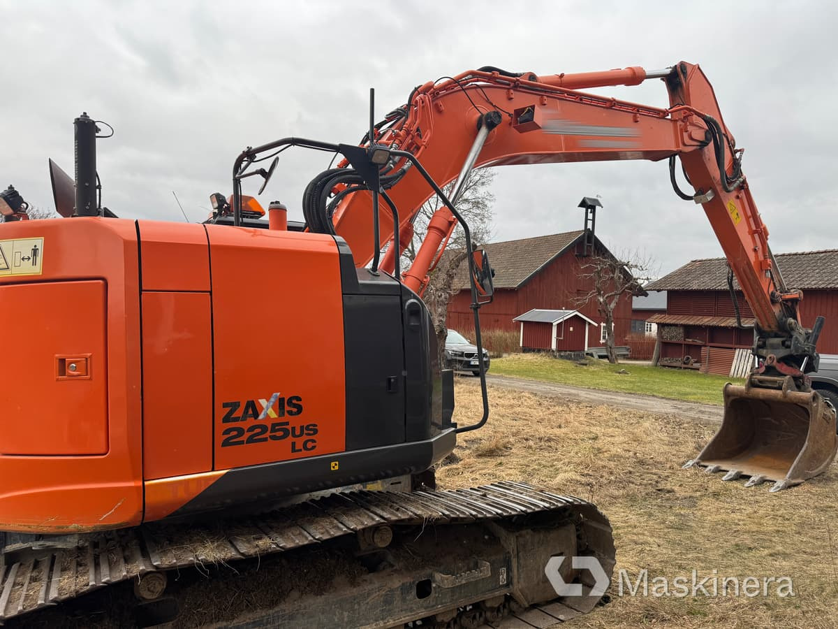 Grävmaskin Hitachi ZX225USLC-5B med redskap - Rupsgraafmachine: afbeelding 5 Grävmaskin Hitachi ZX225USLC-5B med redskap - Rupsgraafmachine: afbeelding 5