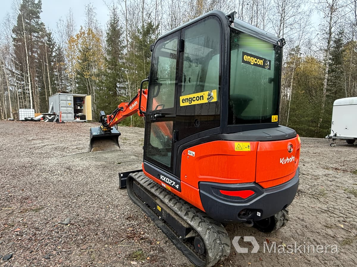 Grävmaskin Kubota KX027-4 med flera redskap - Rupsgraafmachine: afbeelding 4 Grävmaskin Kubota KX027-4 med flera redskap - Rupsgraafmachine: afbeelding 4