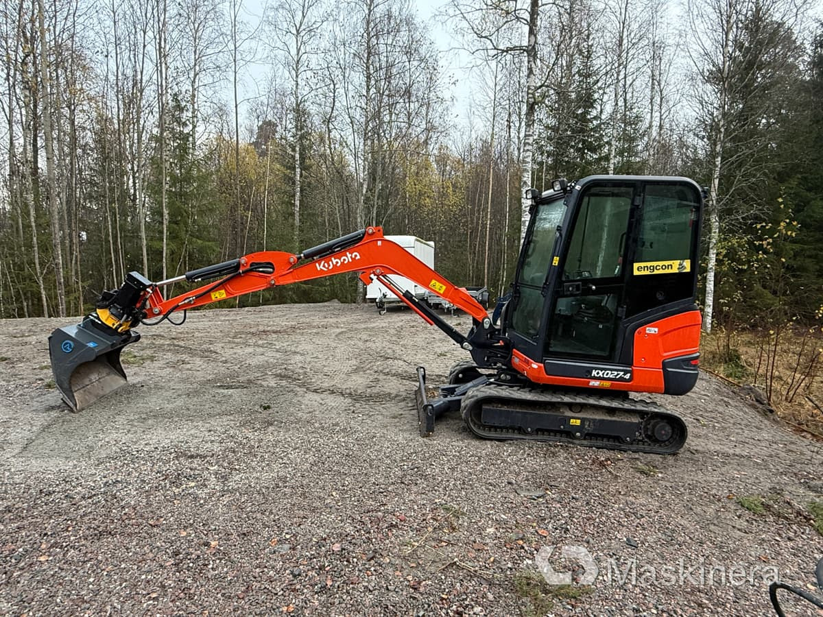 Grävmaskin Kubota KX027-4 med många redskap - Rupsgraafmachine: afbeelding 2 Grävmaskin Kubota KX027-4 med många redskap - Rupsgraafmachine: afbeelding 2