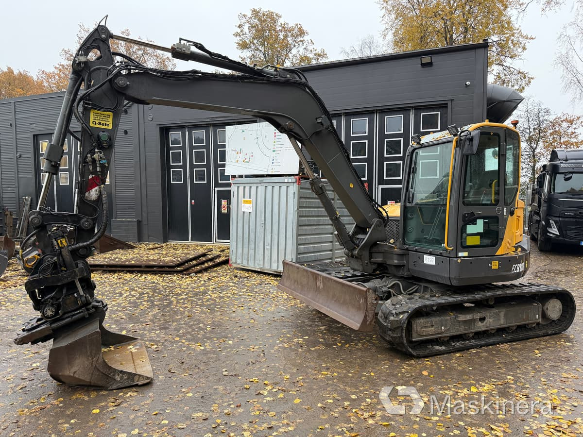 Grävmaskin Volvo ECR88D med tillbehör - Rupsgraafmachine: afbeelding 1 Grävmaskin Volvo ECR88D med tillbehör - Rupsgraafmachine: afbeelding 1