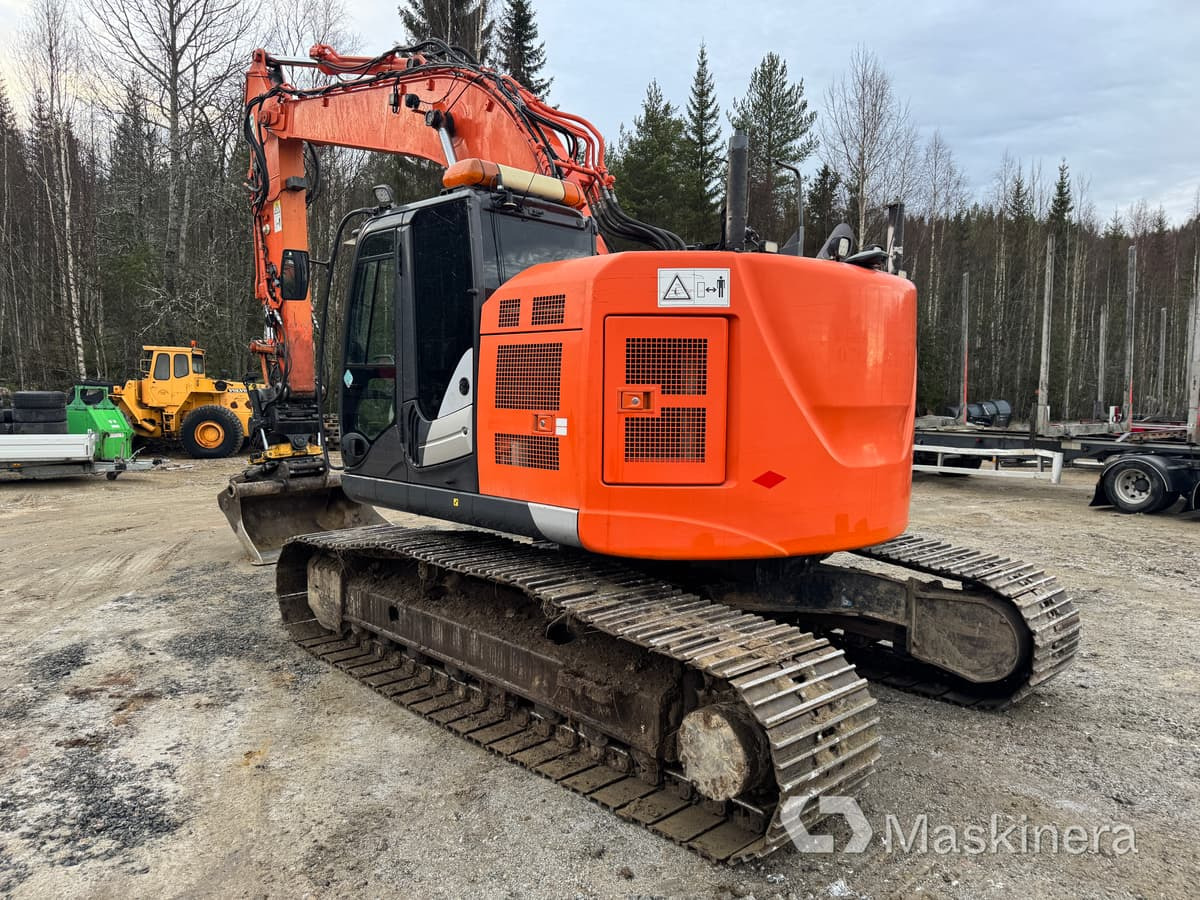 Hitachi ZX 225 USLC-5B Grävmaskin Hitachi ZX225USLC-5B - Rupsgraafmachine: afbeelding 3 Hitachi ZX 225 USLC-5B Grävmaskin Hitachi ZX225USLC-5B - Rupsgraafmachine: afbeelding 3