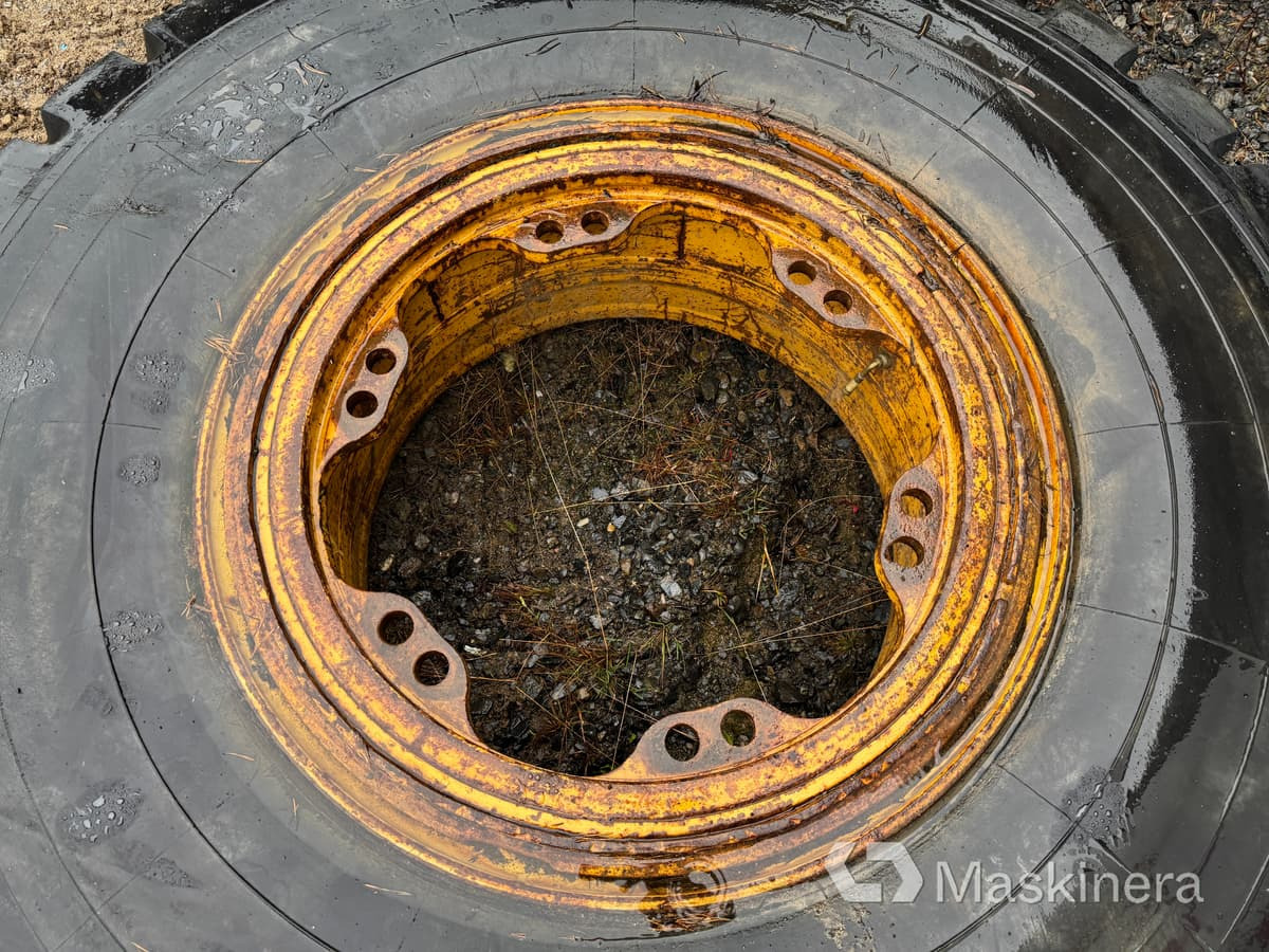 Hjul Marangoni 18.00-33 MDT - Complete wiel voor Bouwmachine: afbeelding 5 Hjul Marangoni 18.00-33 MDT - Complete wiel voor Bouwmachine: afbeelding 5