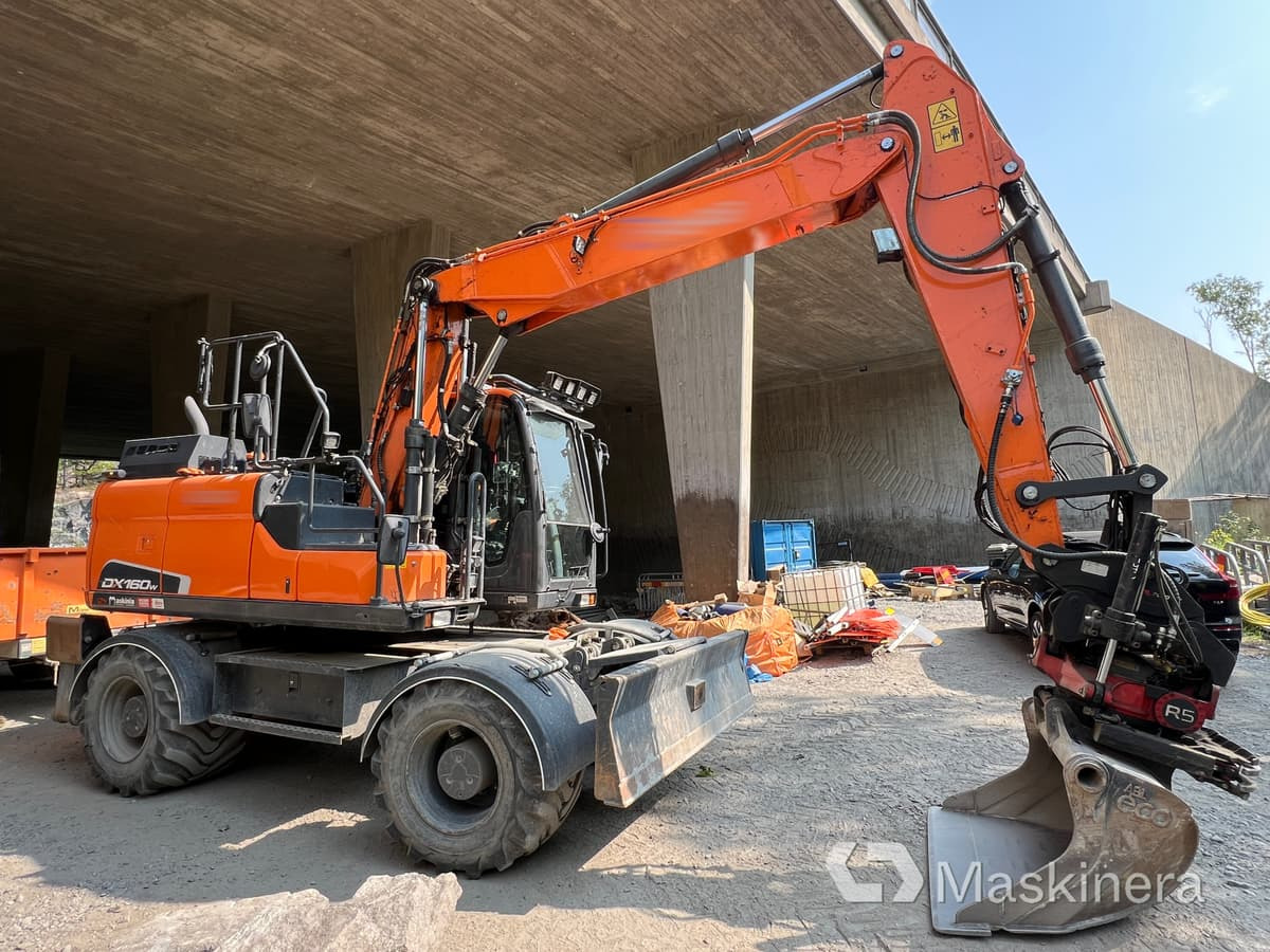 Hjulgrävare Doosan DX160W med tillbehör - Rupsgraafmachine: afbeelding 4 Hjulgrävare Doosan DX160W med tillbehör - Rupsgraafmachine: afbeelding 4