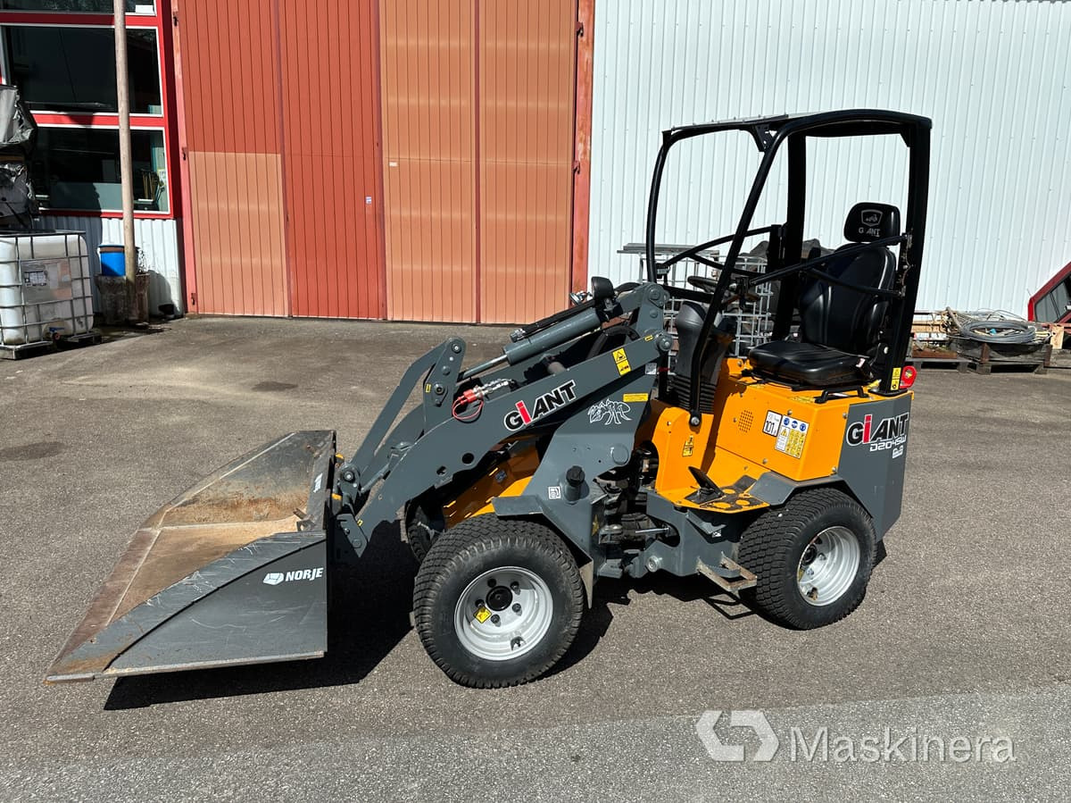 Hjullastare Giant D204SW - Wiellader: afbeelding 1 Hjullastare Giant D204SW - Wiellader: afbeelding 1