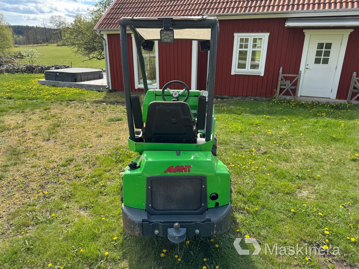 Kompaktlastare Avant 520 med pallgafflar - Kniklader: afbeelding 4 Kompaktlastare Avant 520 med pallgafflar - Kniklader: afbeelding 4
