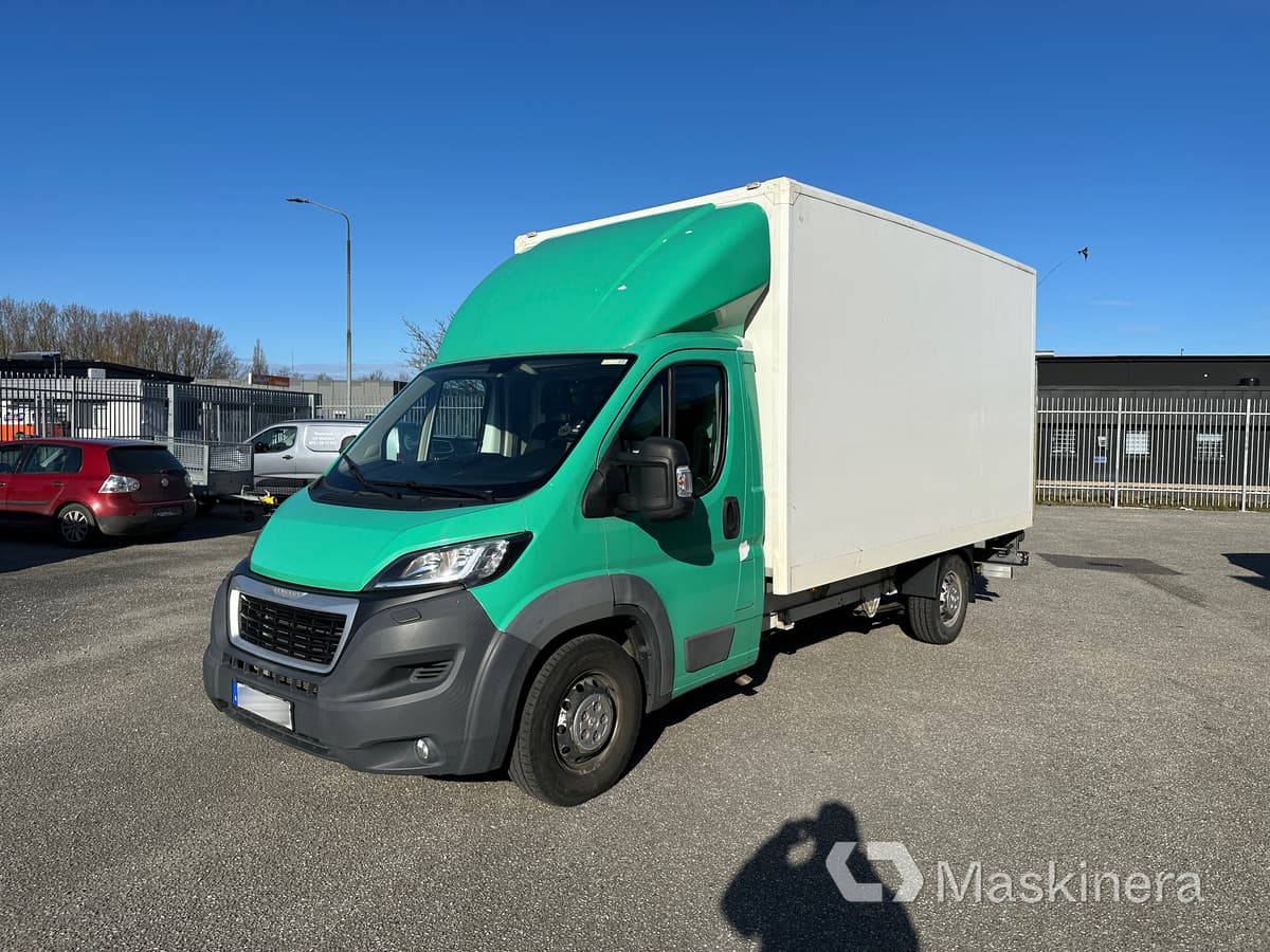 Lastbil Peugeot Boxer 2017 - Bestelwagen gesloten laadbak: afbeelding 1 Lastbil Peugeot Boxer 2017 - Bestelwagen gesloten laadbak: afbeelding 1